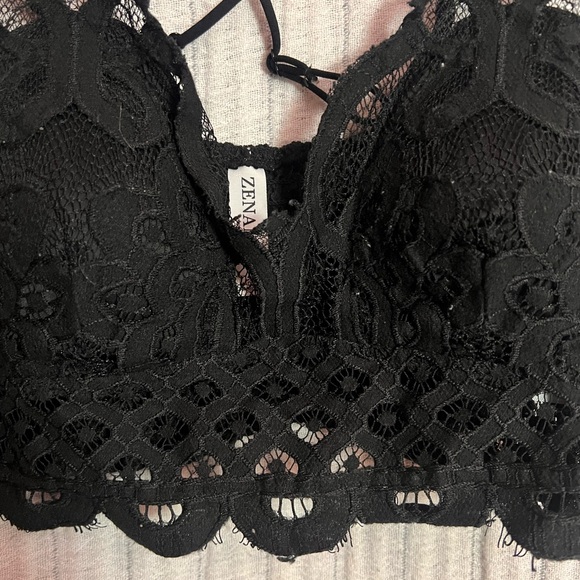 Zenana Outfitters Black Lace Bralette - Picture 2 of 5